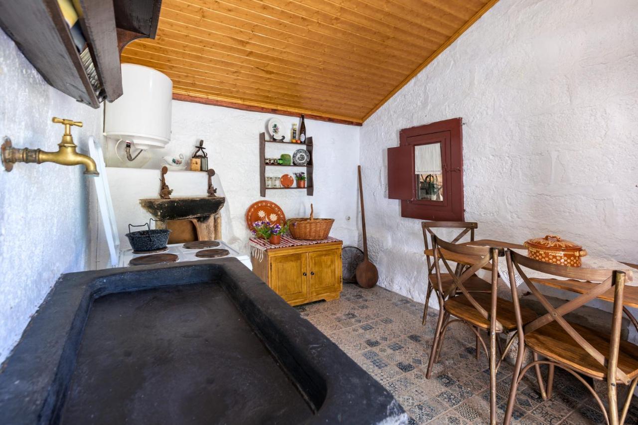Casa Lavoura Em Requeixo Vendégház Celorico De Basto Kültér fotó