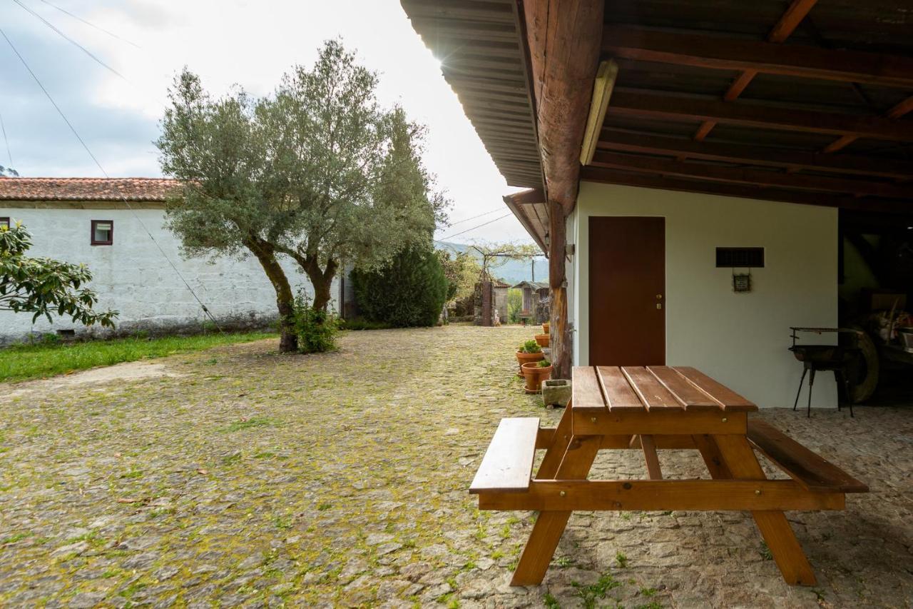 Casa Lavoura Em Requeixo Vendégház Celorico De Basto Kültér fotó